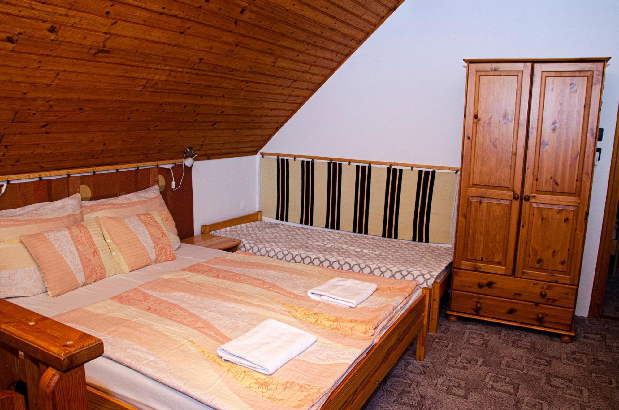 Hotel Banoporta Köveskál Zewnętrze zdjęcie