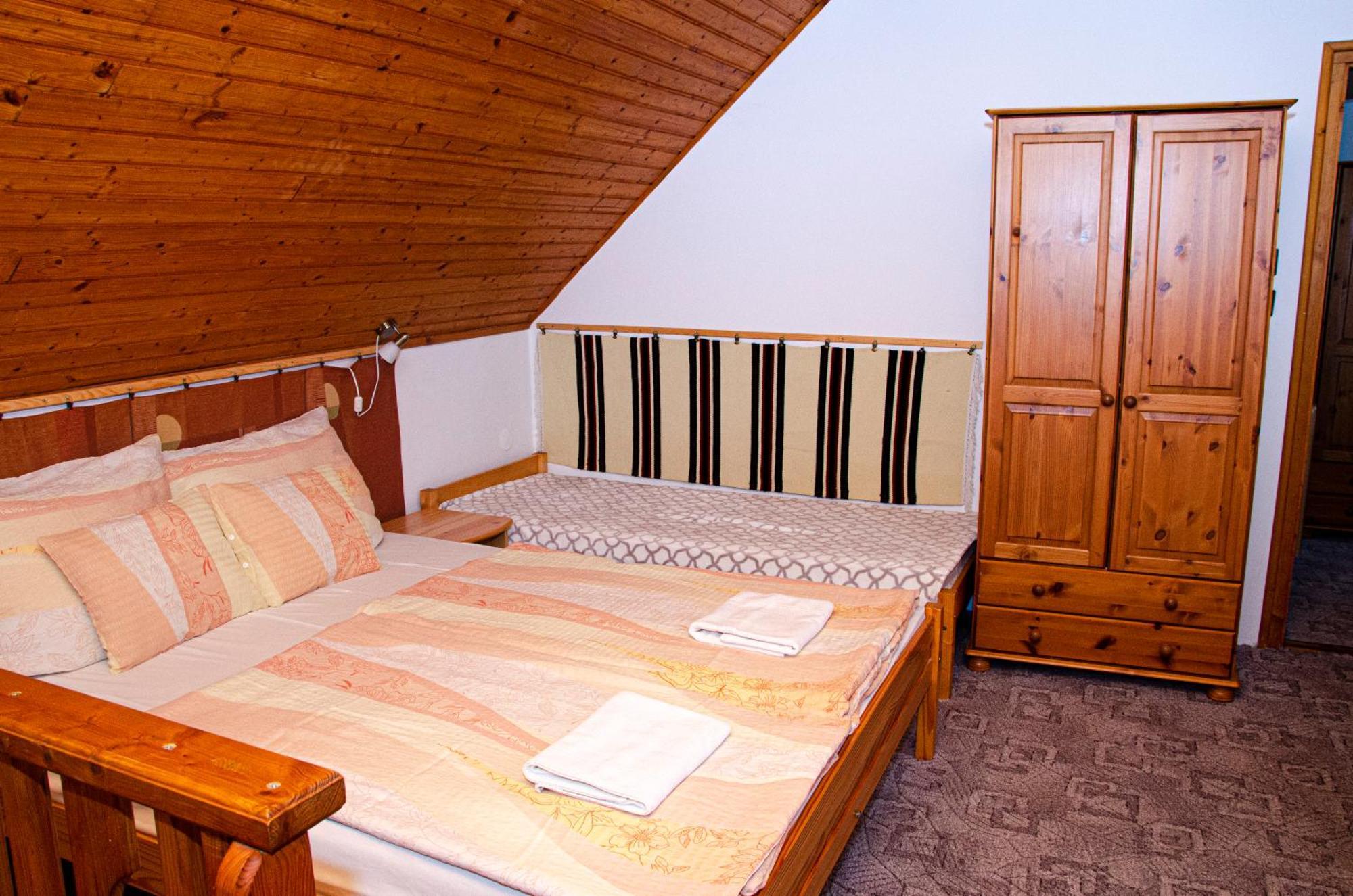 Hotel Banoporta Köveskál Zewnętrze zdjęcie