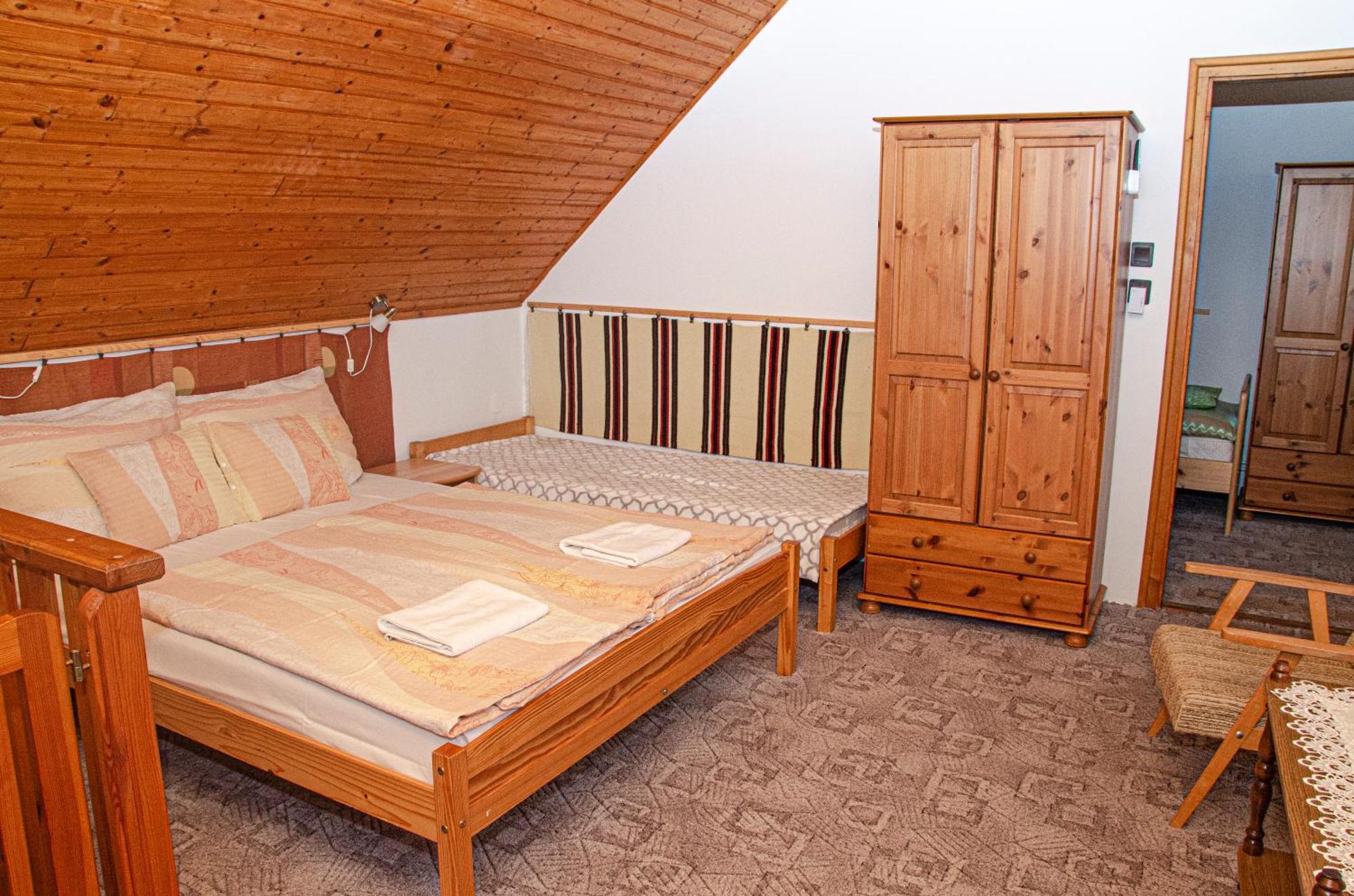 Hotel Banoporta Köveskál Zewnętrze zdjęcie