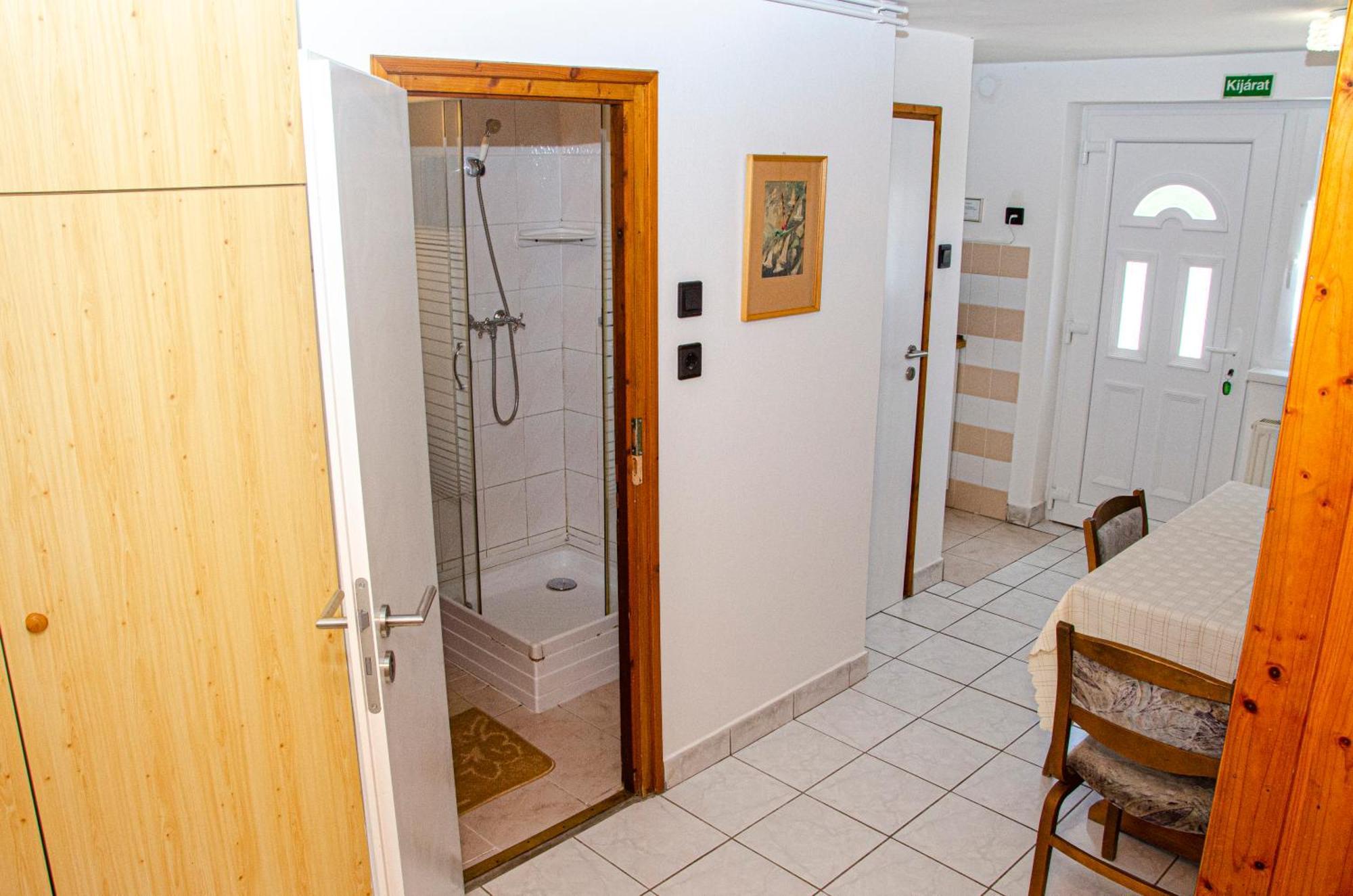 Hotel Banoporta Köveskál Zewnętrze zdjęcie